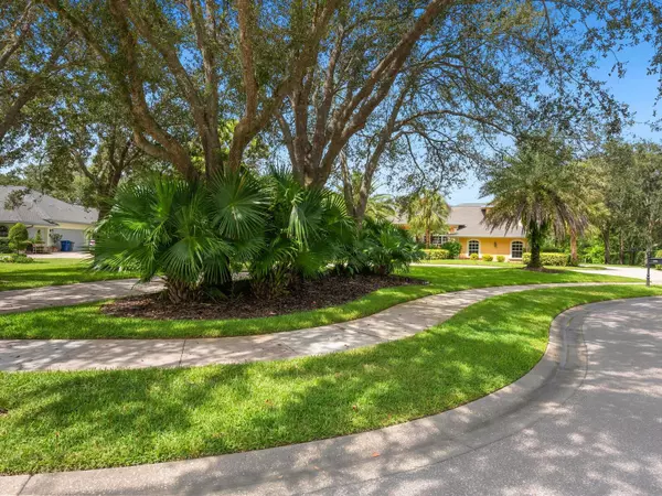 Sarasota, FL 34241,6720 ASHLEY CT