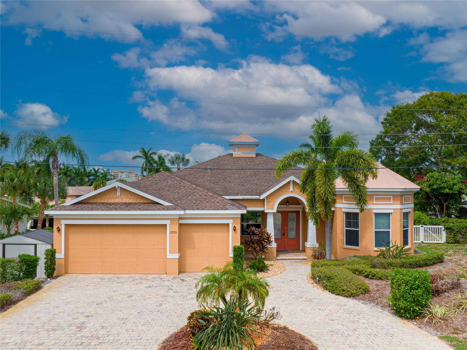 2251 CONSTITUTION BLVD, Sarasota, FL 34231