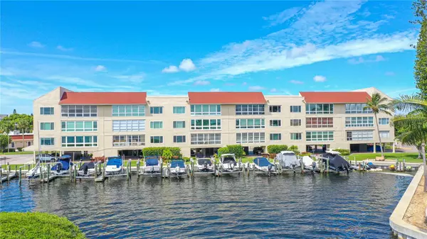 Longboat Key, FL 34228,4960 GULF OF MEXICO DR #206