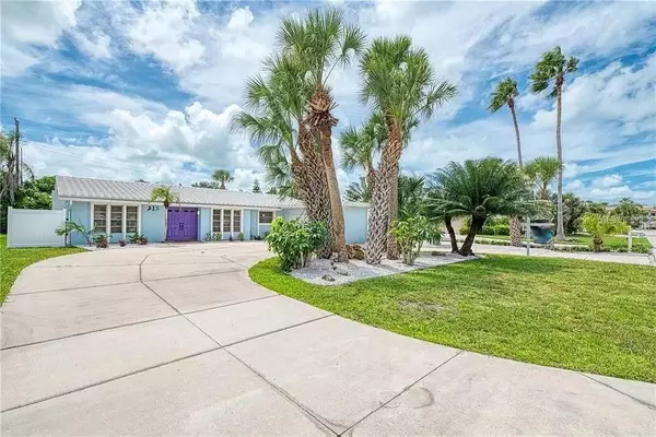 Venice, FL 34285,513 VILLAS DR