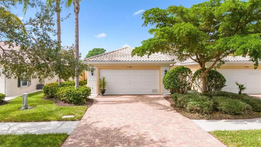 7790 CAMMINARE DR, Sarasota, FL 34238