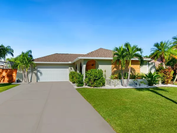 3659 KINGSTON BLVD, Sarasota, FL 34238