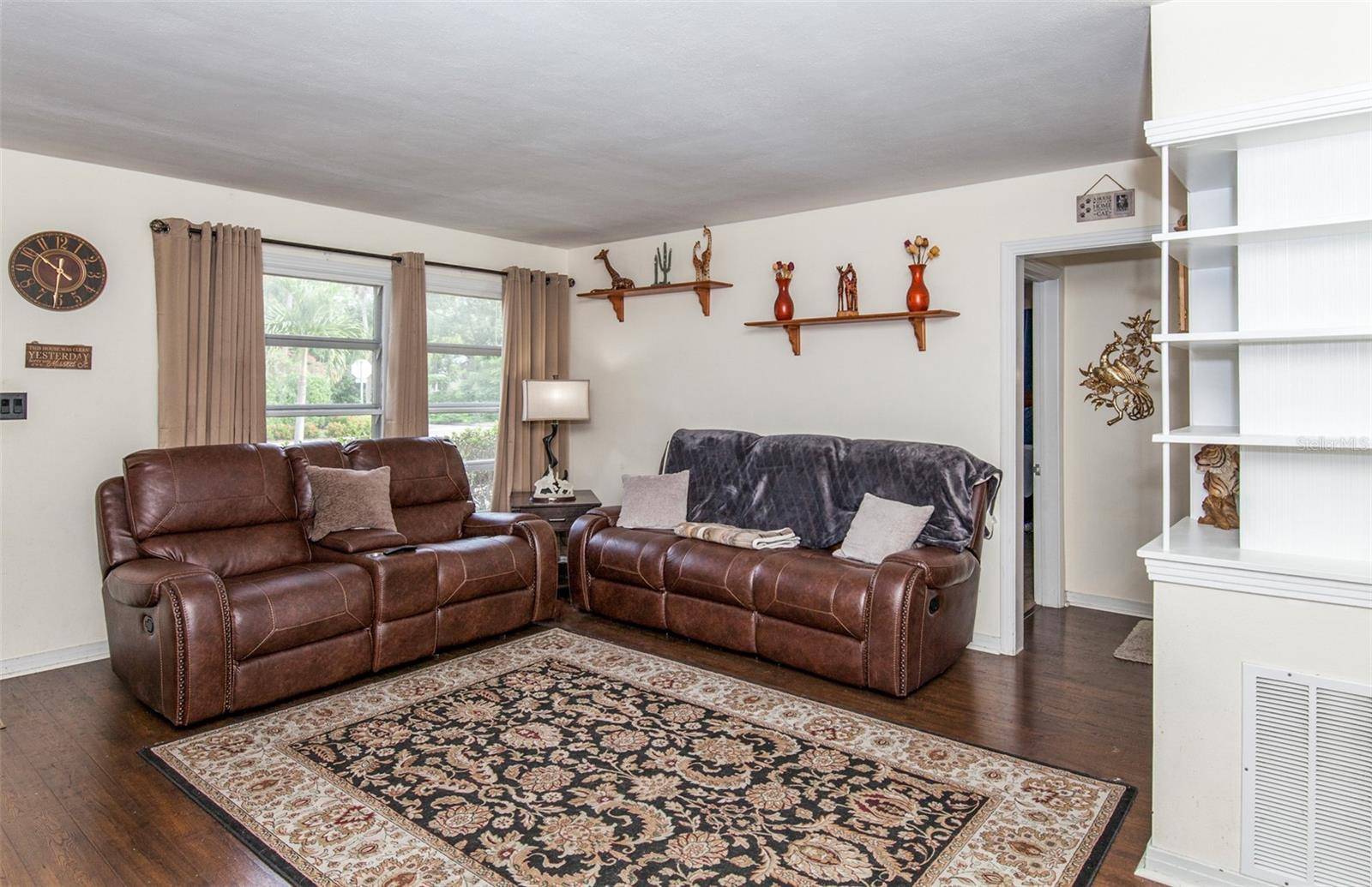 Sarasota, FL 34239,1688 BAHIA VISTA ST
