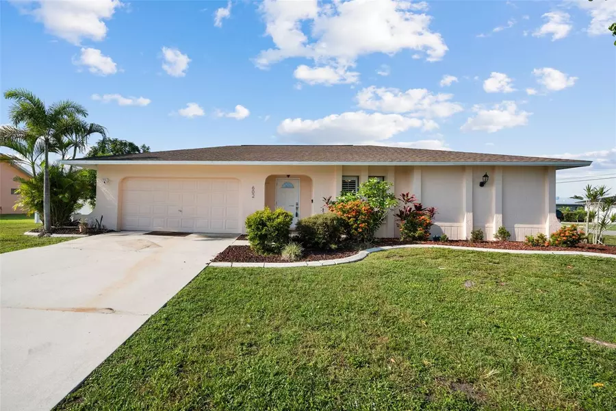 602 SE 30TH ST, Cape Coral, FL 33904