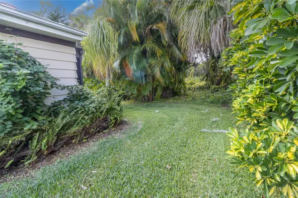 Ellenton, FL 34222,15 MEADOWLARK CIR