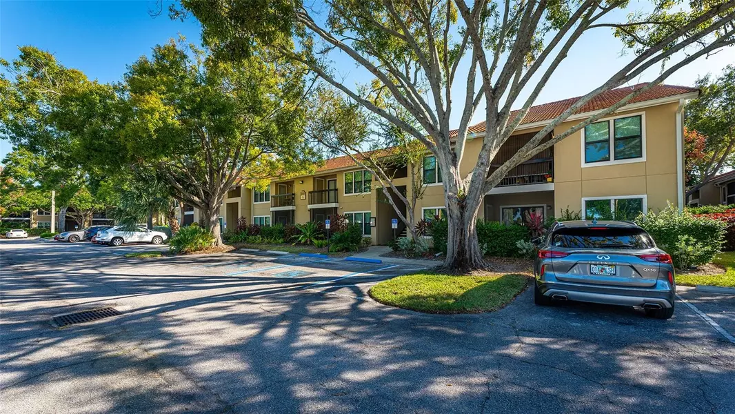 4020 CROCKERS LAKE BLVD #525, Sarasota, FL 34238