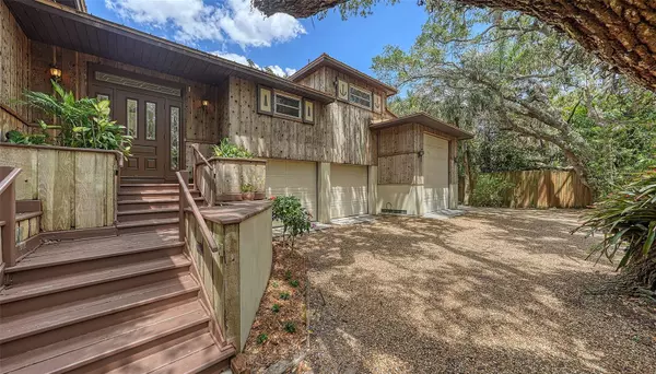 651 MANGROVE POINT RD,  Sarasota,  FL 34242