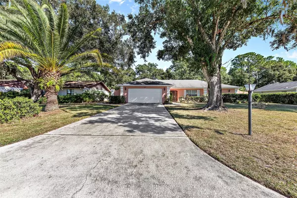 8003 CONSERVATORY DR, Sarasota, FL 34243