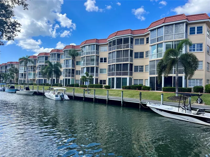 1350 N PORTOFINO DR #407, Sarasota, FL 34242