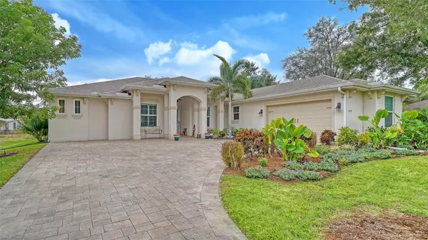 4878 WILD DOVE LN, Sarasota, FL 34232