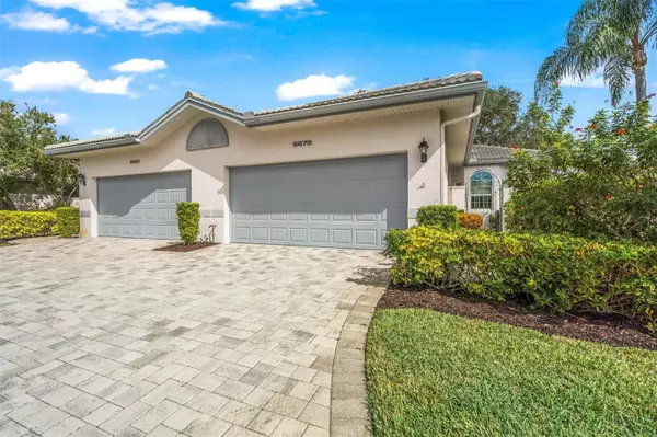 Sarasota, FL 34235,5675 LONG COMMON CIR #16