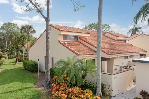 Sarasota, FL 34235,5314 HUNTINGWOOD CT #38