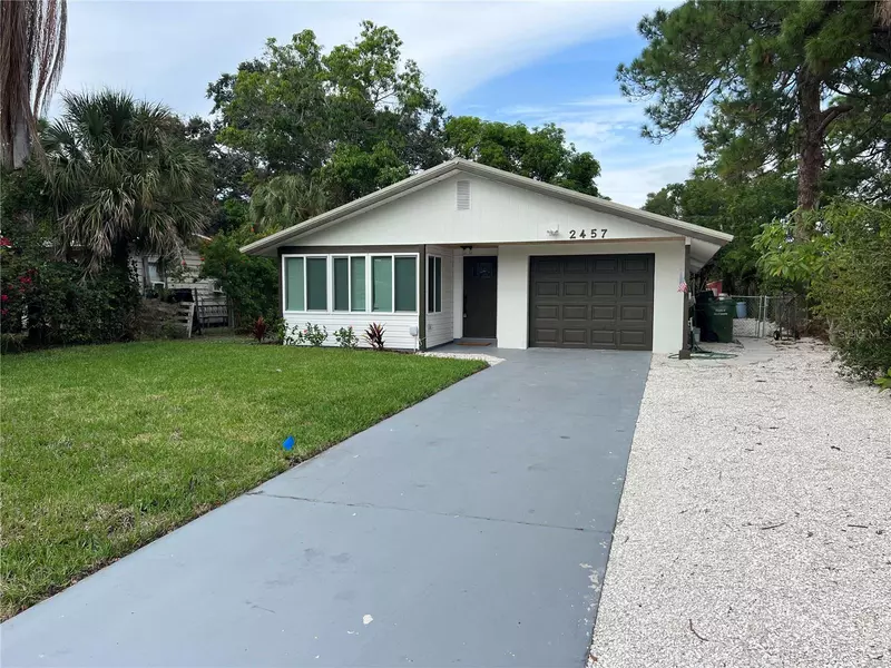 2457 BROWNING ST, Sarasota, FL 34237