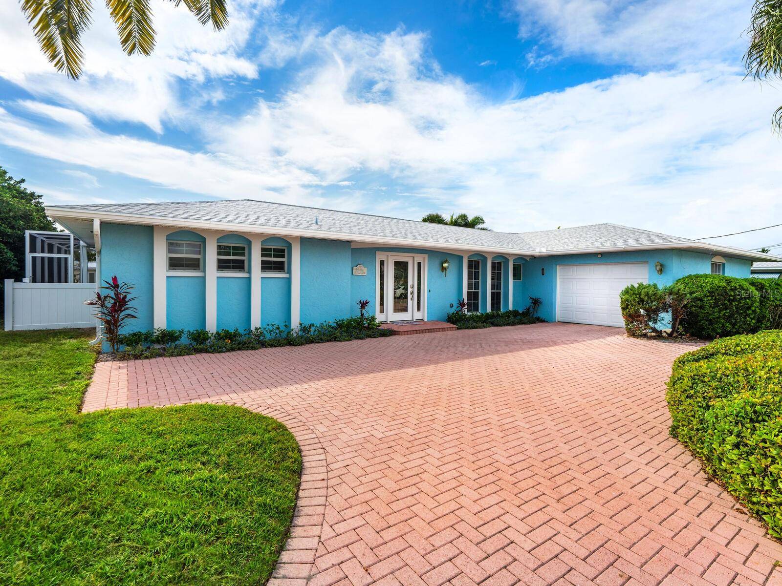 616 FOXWORTH LN, Holmes Beach, FL 34217