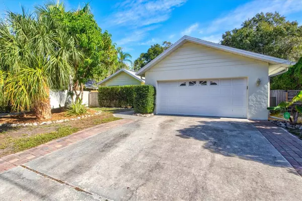 Sarasota, FL 34234,4530 GUAVA CT