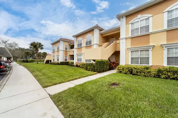 Sarasota, FL 34237,1005 VILLAGIO CIR #202