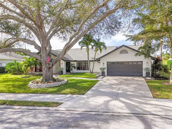 4726 SPRING MEADOW LN, Sarasota, FL 34233