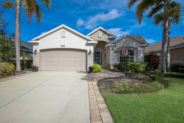 6538 BLUE GROSBEAK CIR, Lakewood Ranch, FL 34202