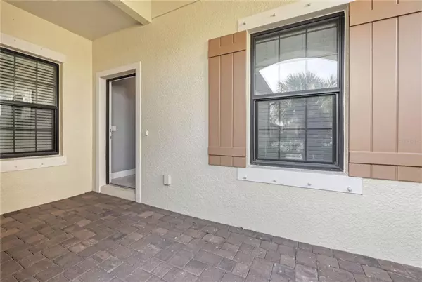 Sarasota, FL 34243,6378 POSITANO CT