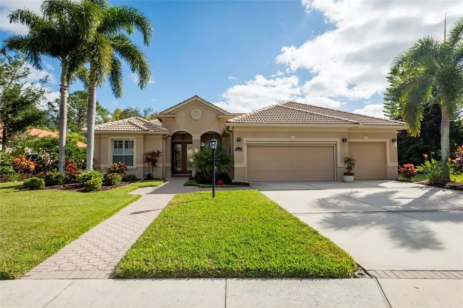 4744 CARRINGTON CIR, Sarasota, FL 34243