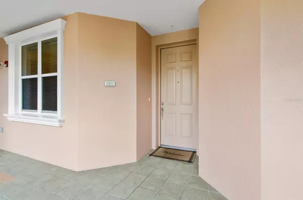 Sarasota, FL 34235,5211 MANORWOOD DR #3B