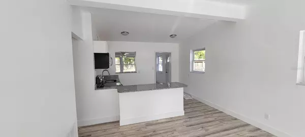 Sarasota, FL 34232,418 E CORNELIUS CIR