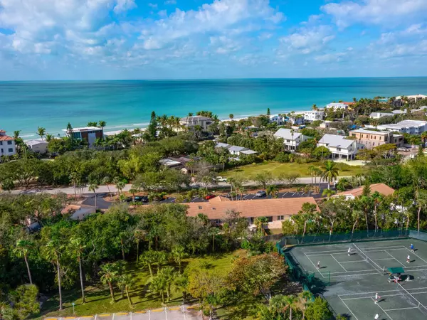 Longboat Key, FL 34228,540 NEPTUNE AVE #4