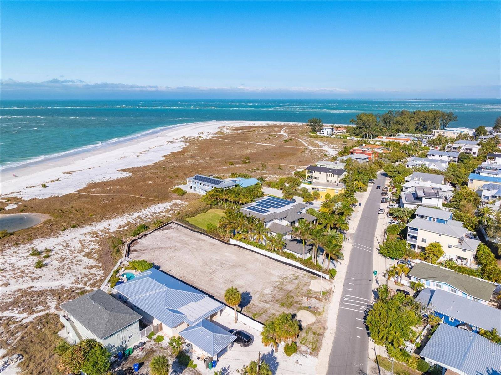 Anna Maria, FL 34216,769 N SHORE DR