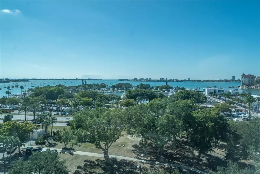 33 S GULFSTREAM AVE #907, Sarasota, FL 34236