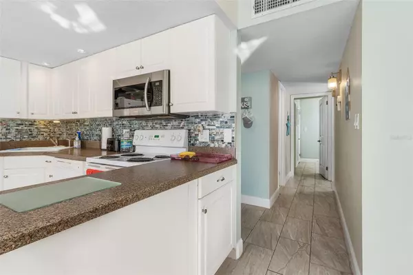 Englewood, FL 34223,5055 N BEACH RD #216