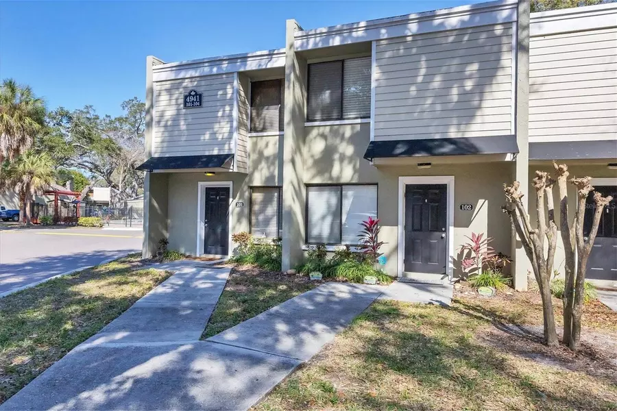 4941 25TH ST W #102, Bradenton, FL 34207