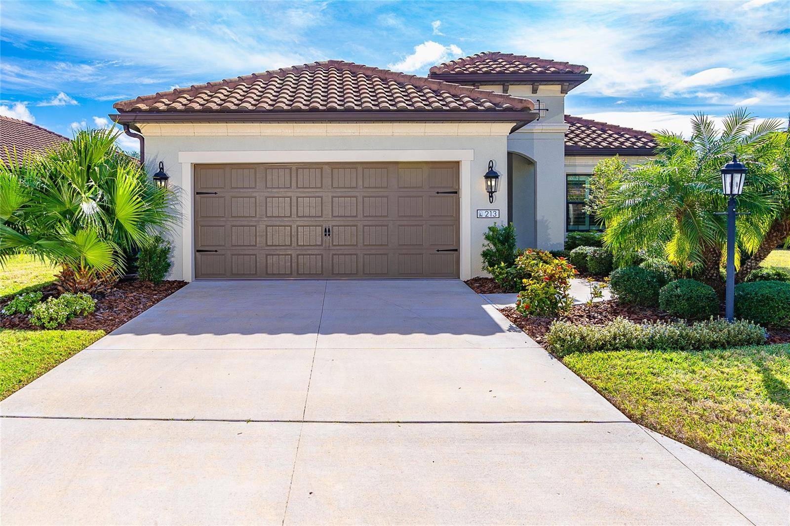 213 CAPRIANA CT, North Venice, FL 34275