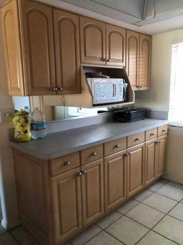 Bradenton, FL 34210,9604 CORTEZ RD W #315