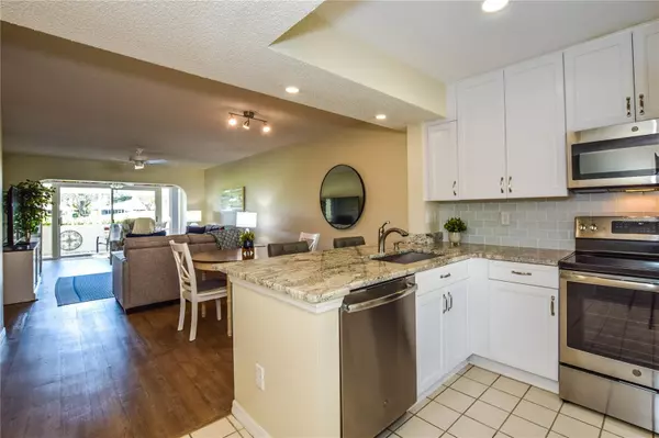 Venice, FL 34293,421 CERROMAR TER #368