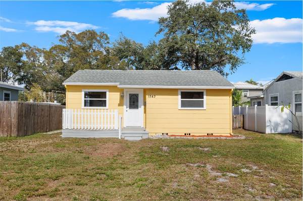 1243 56TH AVE N,  St Petersburg,  FL 33703