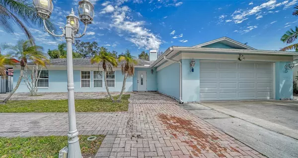 2905 RIVIERA DR, Sarasota, FL 34232