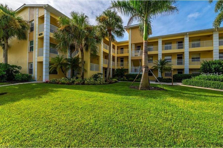 9250 HIGHLAND WOODS BLVD #2106, Bonita Springs, FL 34135