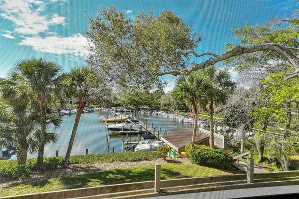 Sarasota, FL 34231,1627 BOATHOUSE CIR #230