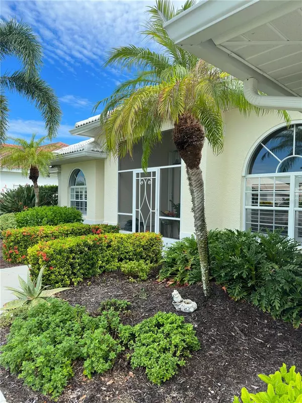 Venice, FL 34293,553 LAKE OF THE WOODS DR