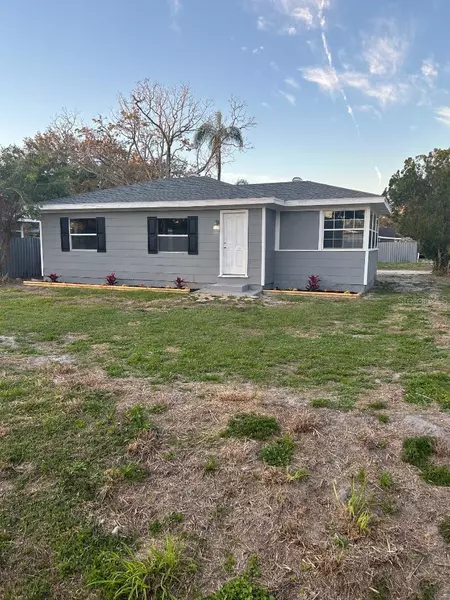 2945 HILLVIEW ST, Sarasota, FL 34239