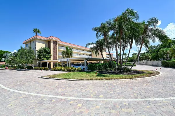 1215 S PORTOFINO DR #401,  Sarasota,  FL 34242