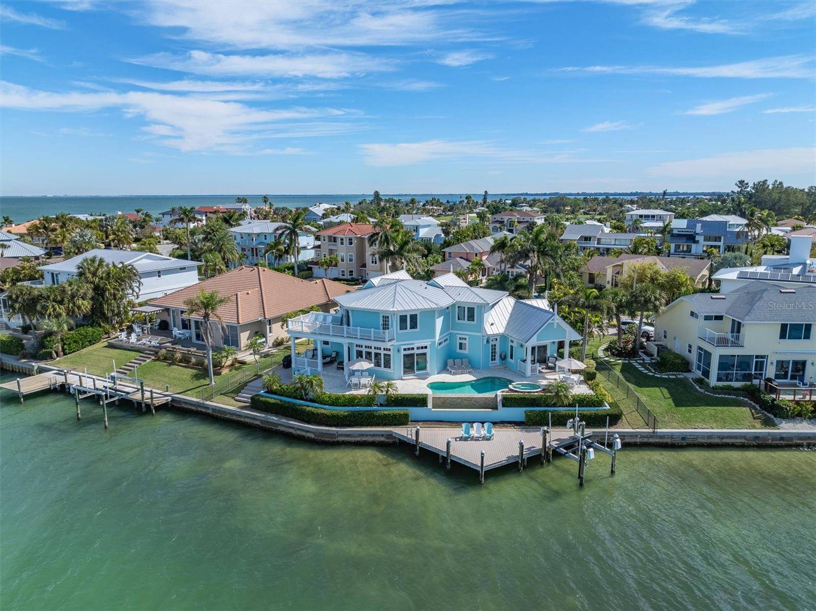 731 KEY ROYALE DR, Holmes Beach, FL 34217