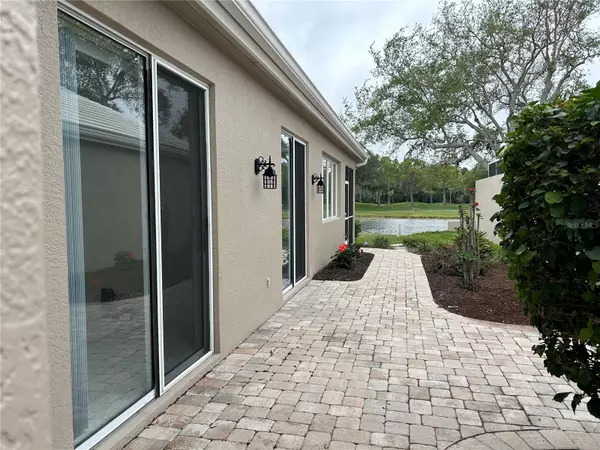 Bradenton, FL 34211,8733 53RD TER E