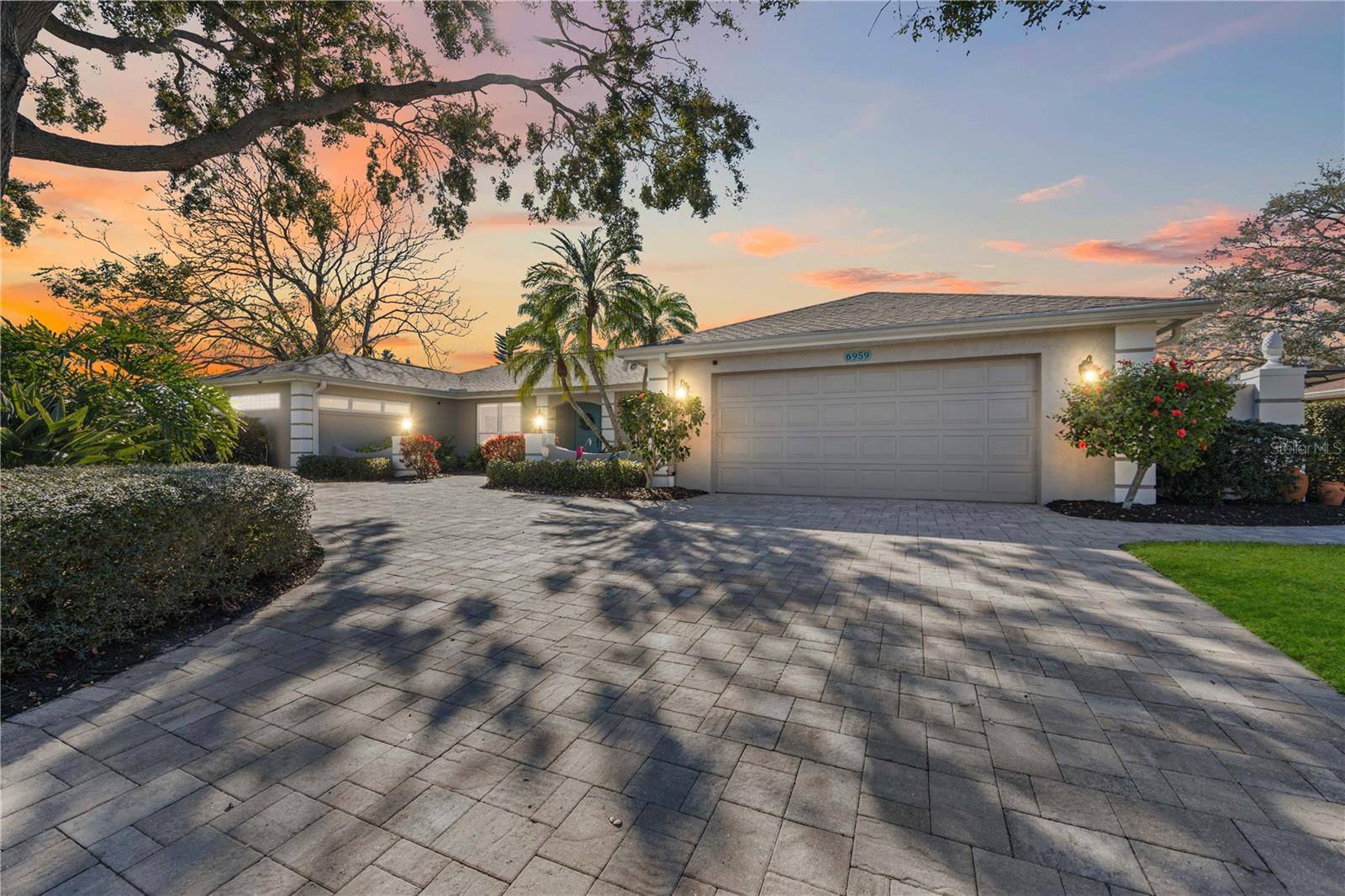 6959 COUNTRY LAKES CIR, Sarasota, FL 34243