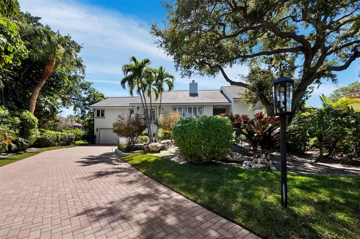 Longboat Key, FL 34228,3221 BAYOU WAY