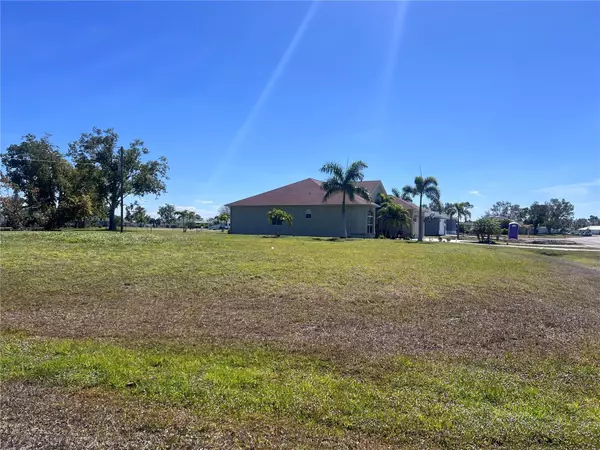 Punta Gorda, FL 33955,16240 MINORCA DR