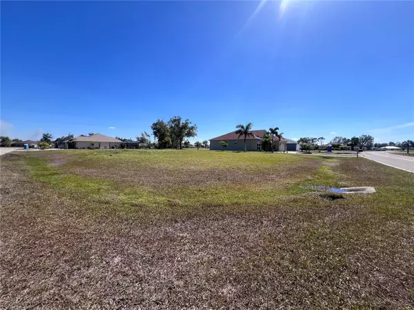 Punta Gorda, FL 33955,16240 MINORCA DR