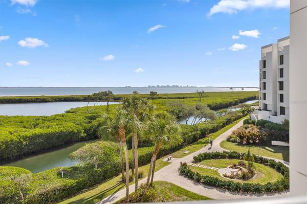 1932 HARBOURSIDE DR #234, Longboat Key, FL 34228