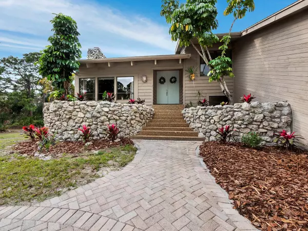 233 SNYDER DR, Venice, FL 34292