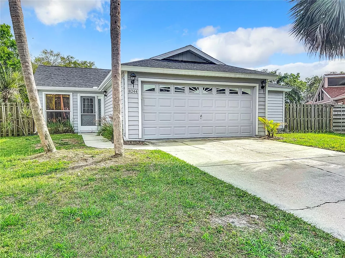 Sarasota, FL 34243,8244 COUNTRY OAKS CT